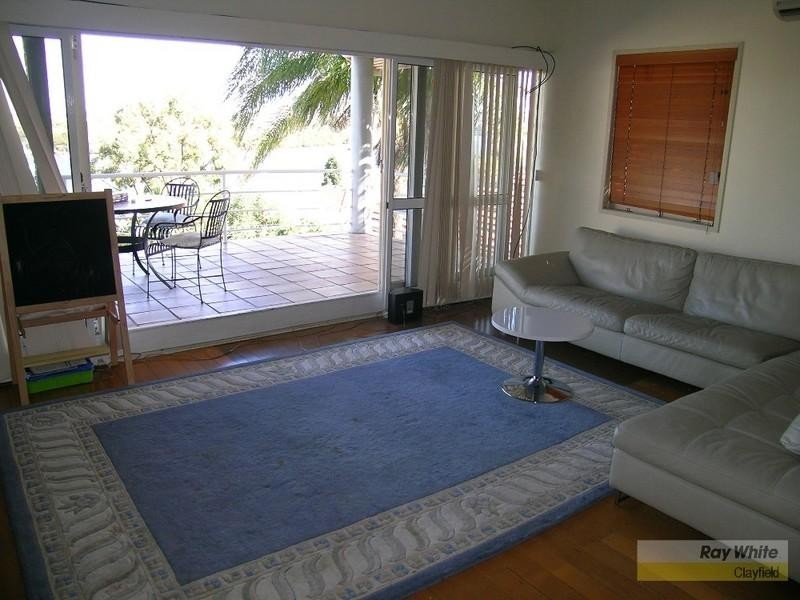 32 Crescent Road, Hamilton QLD 4007