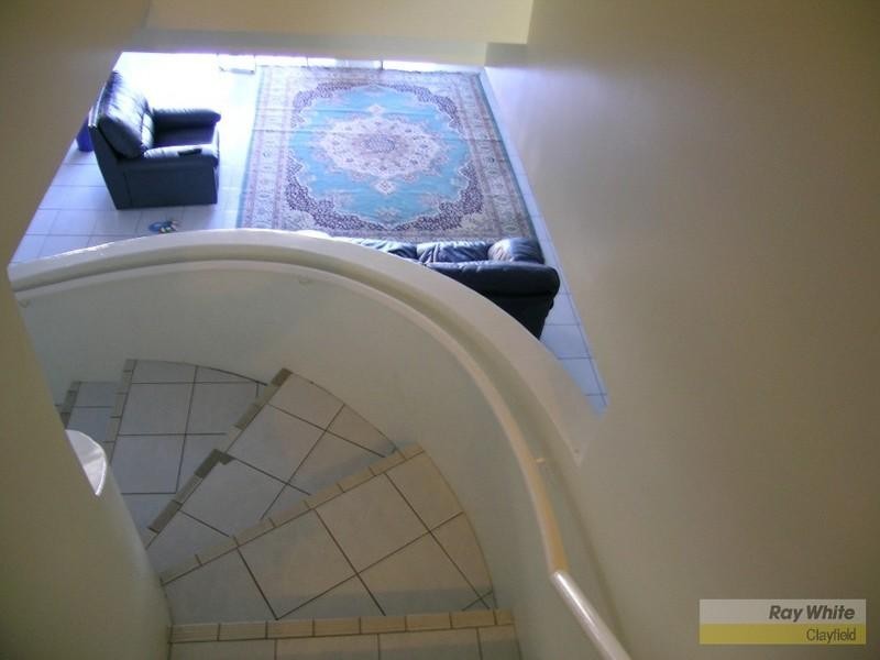 32 Crescent Road, Hamilton QLD 4007