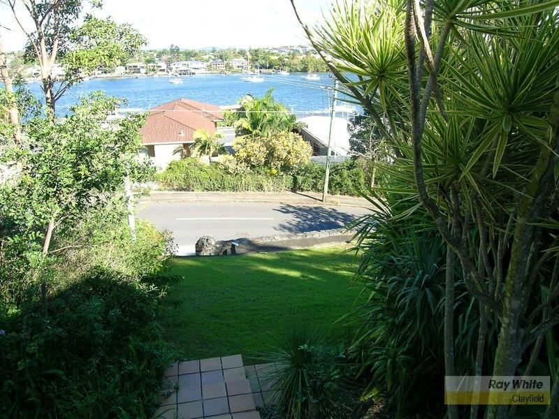 32 Crescent Road, Hamilton QLD 4007