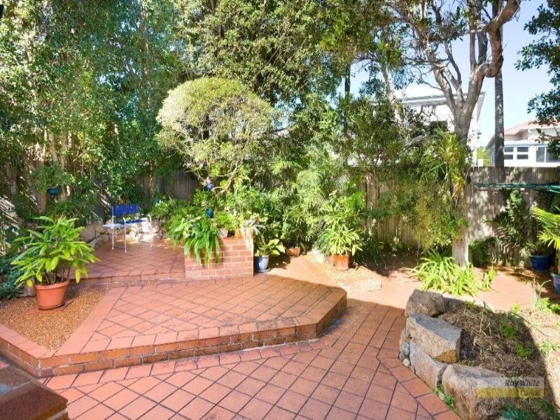 26 Henry Street, Wooloowin QLD 4030