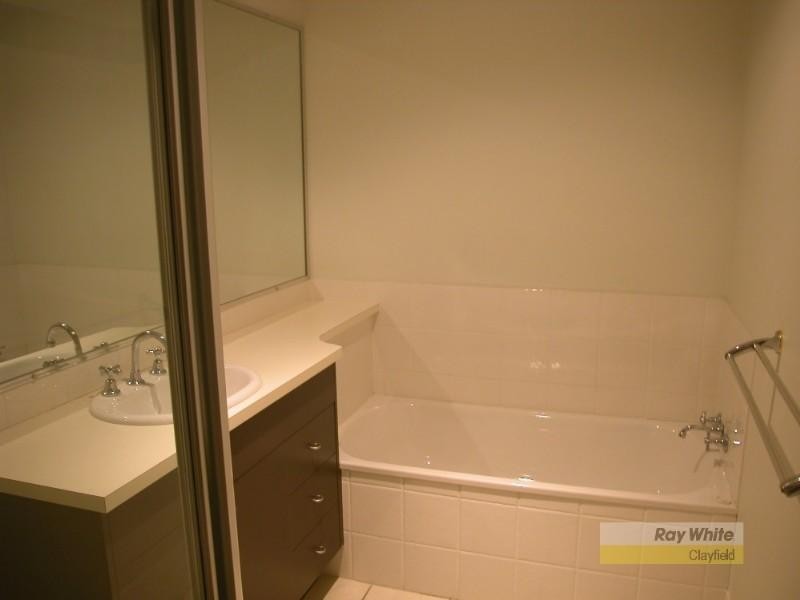 32 Lewis Street, Clayfield QLD 4011