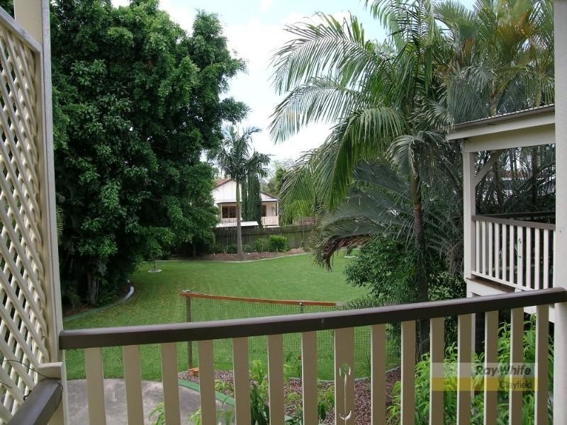 27 Flemington Street, Hendra QLD 4011