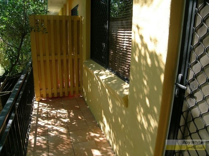 2/19 Wongara Street, Clayfield QLD 4011