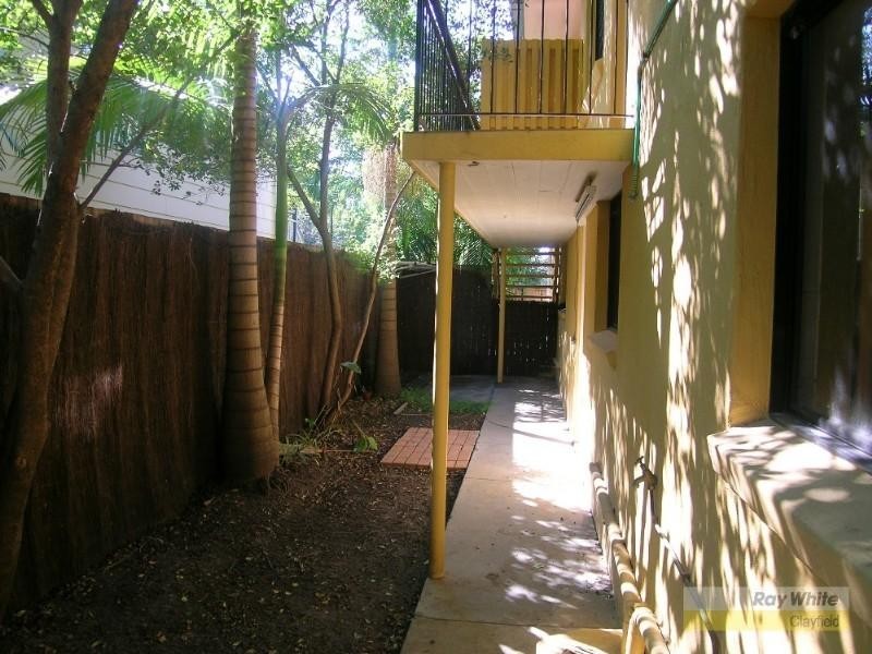 2/19 Wongara Street, Clayfield QLD 4011