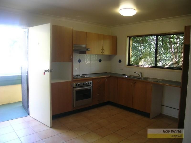 2/19 Wongara Street, Clayfield QLD 4011