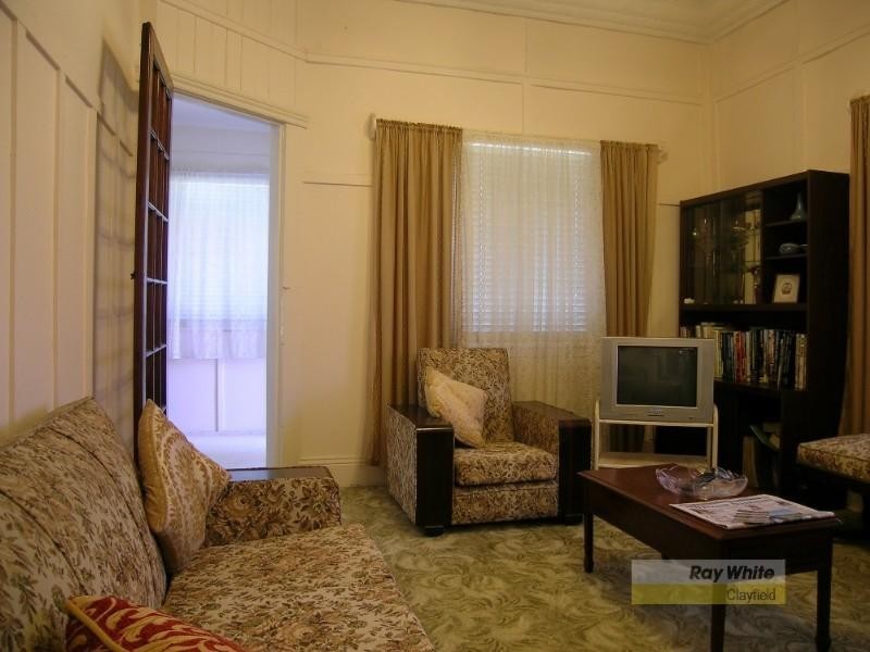 16 Doncaster Street, Hendra QLD 4011