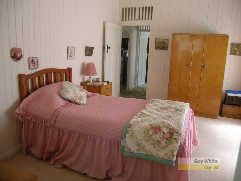 16 Doncaster Street, Hendra QLD 4011