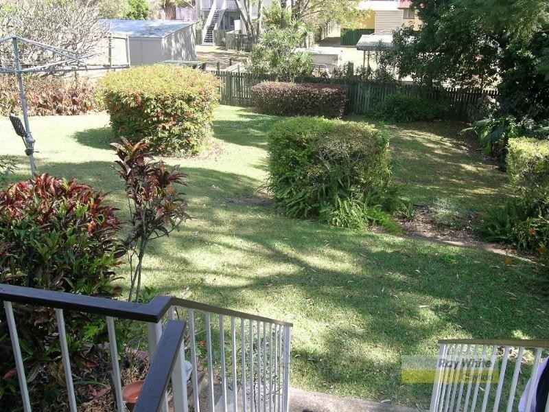 16 Doncaster Street, Hendra QLD 4011