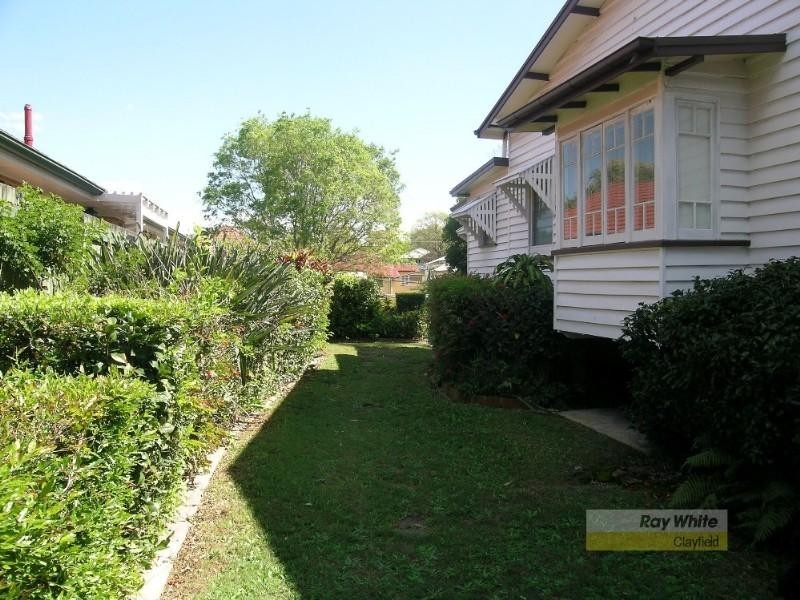 16 Doncaster Street, Hendra QLD 4011