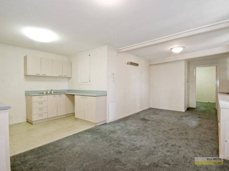 8 Fairseat Street, Bardon QLD 4065