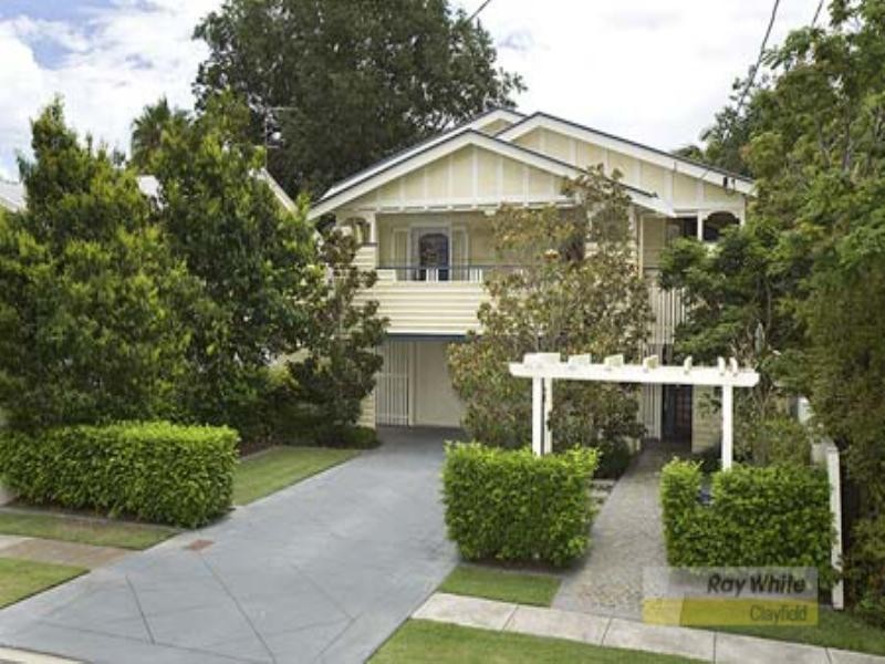 94 Barlow Street, Clayfield QLD 4011