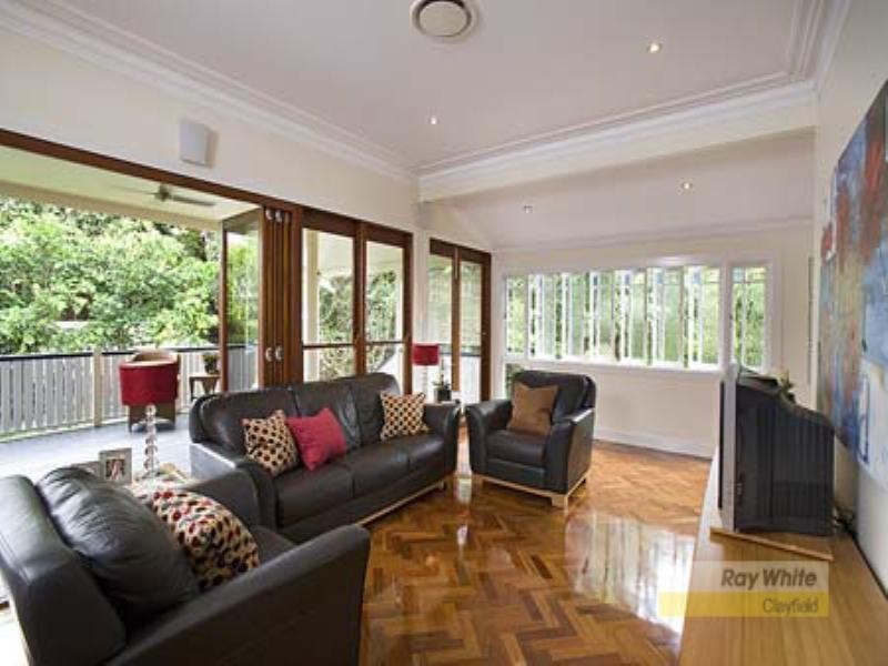 94 Barlow Street, Clayfield QLD 4011