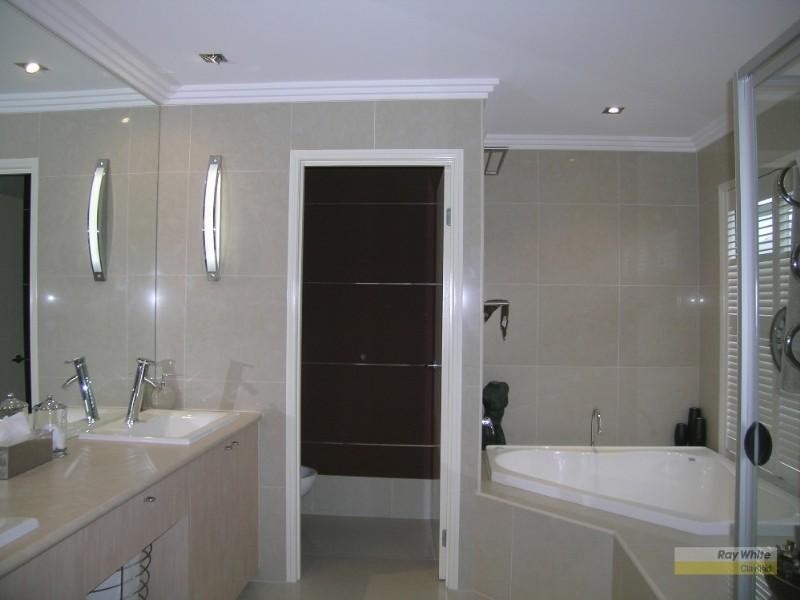 Wavell Heights QLD 4012