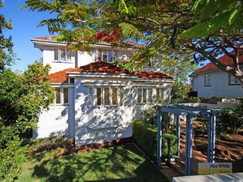 55 Hipwood Road, Hamilton QLD 4007