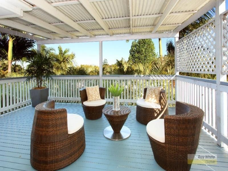 55 Hipwood Road, Hamilton QLD 4007