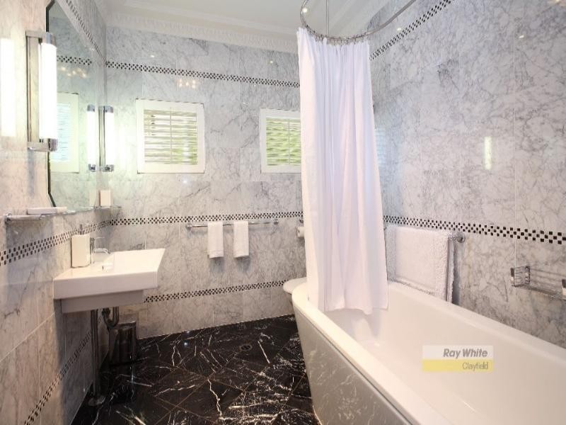 18 Yabba Street, Ascot QLD 4007