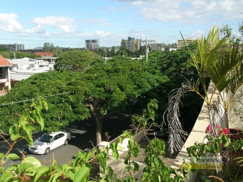 9/84 Racecourse Road, Ascot QLD 4007