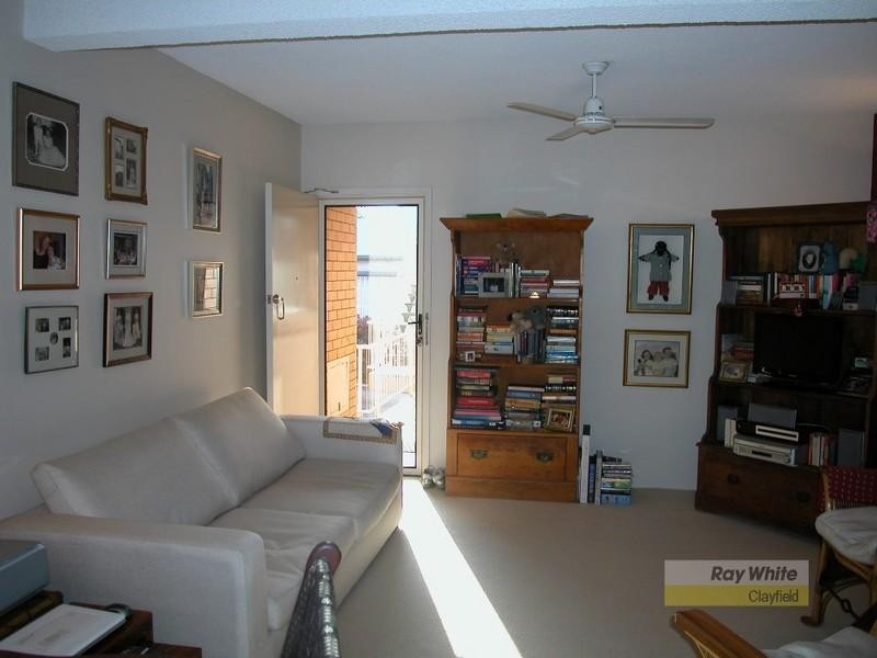 2/129 Crescent Road, Ascot QLD 4007