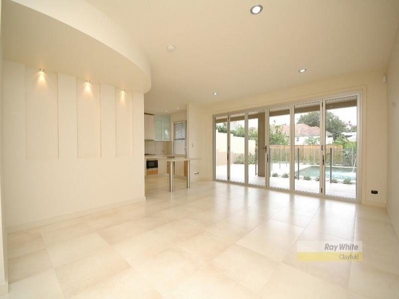 90 Upper Lanencaster Road, Ascot QLD 4007