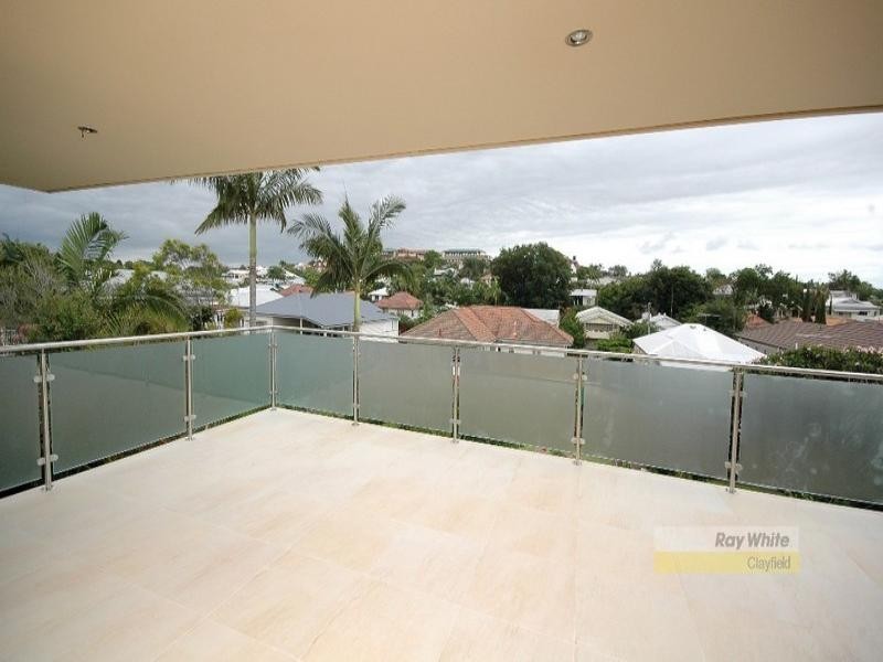 90 Upper Lanencaster Road, Ascot QLD 4007