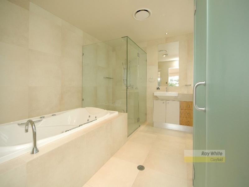 90 Upper Lanencaster Road, Ascot QLD 4007