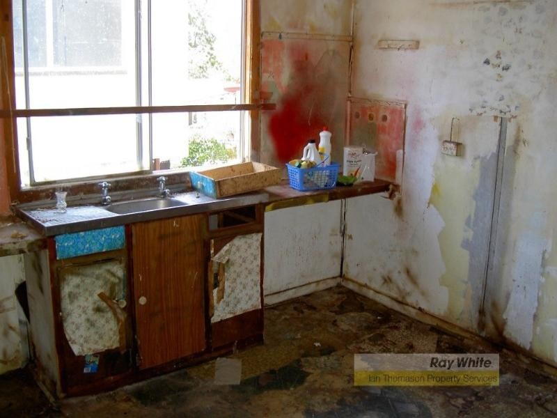 10 Arakurta Street, Lota QLD 4179