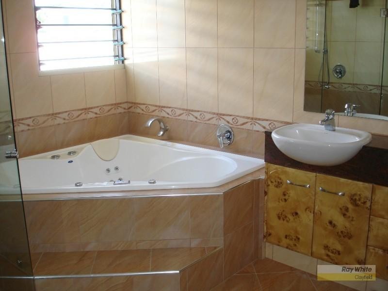 38 Blaikie Street, Hendra QLD 4011