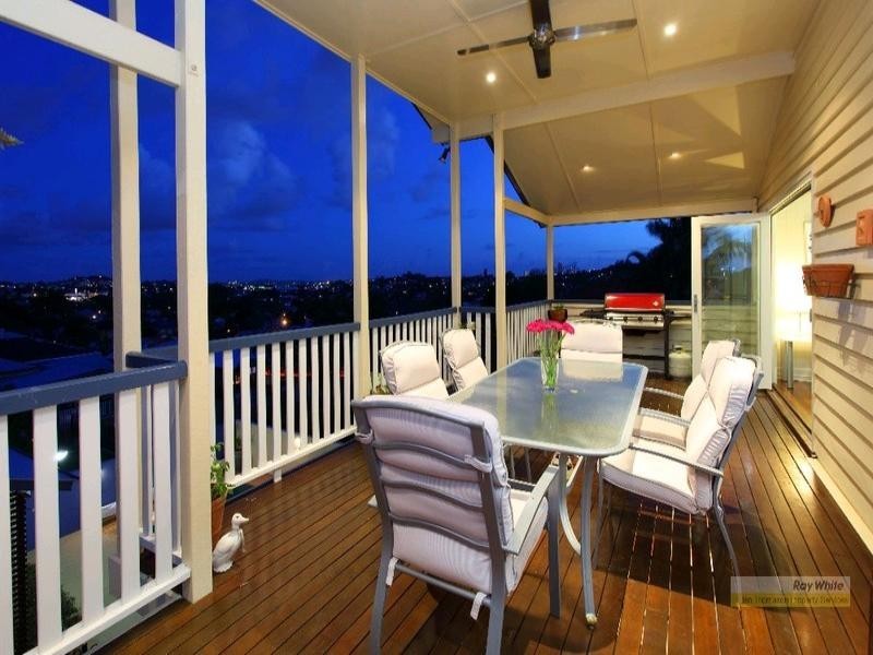 126 Beaconsfield Terrace, Gordon Park QLD 4031