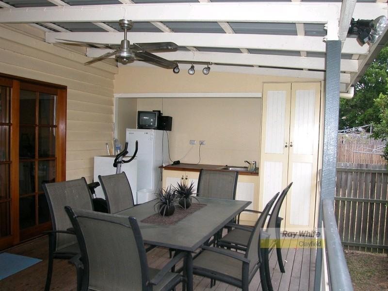 16 Bale Street, Albion QLD 4010