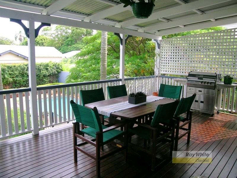 4 Derby Street, Hendra QLD 4011