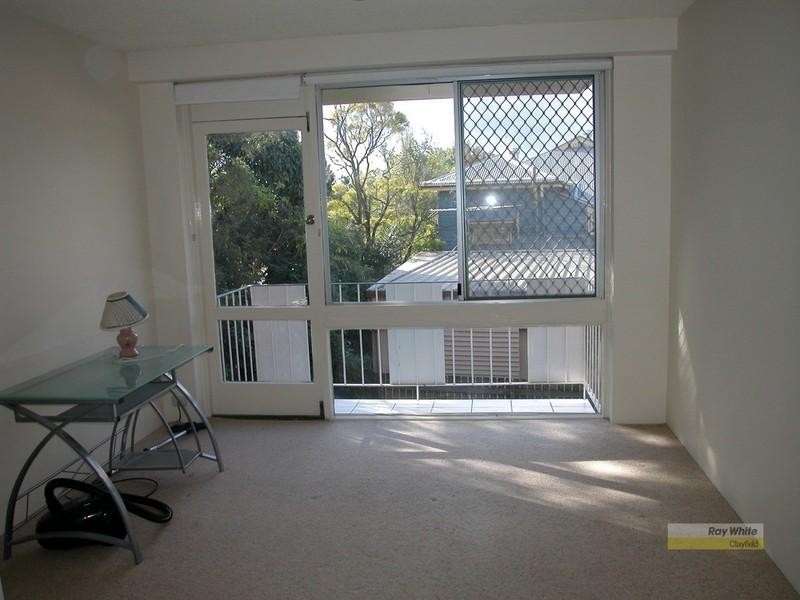 2/18 Best Street, Hendra QLD 4011