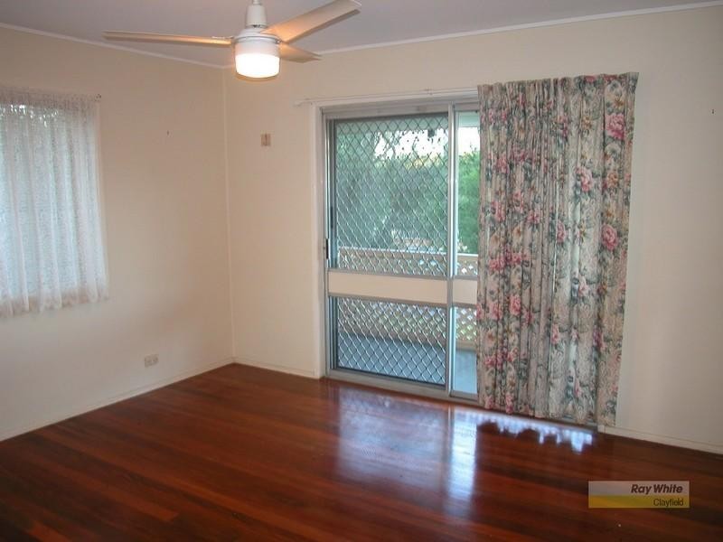 8 Crowndale Street, Wavell Heights QLD 4012