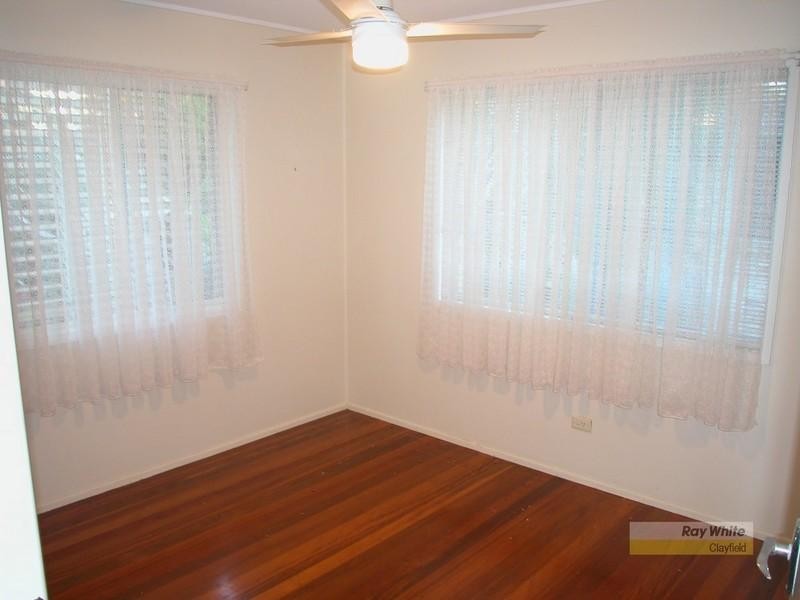 8 Crowndale Street, Wavell Heights QLD 4012