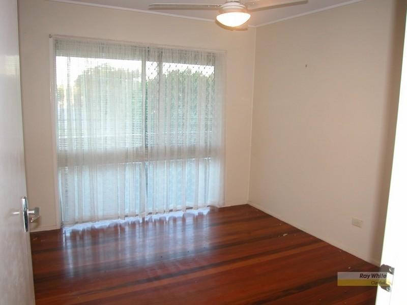 8 Crowndale Street, Wavell Heights QLD 4012