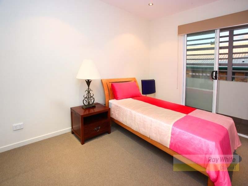 Clayfield QLD 4011