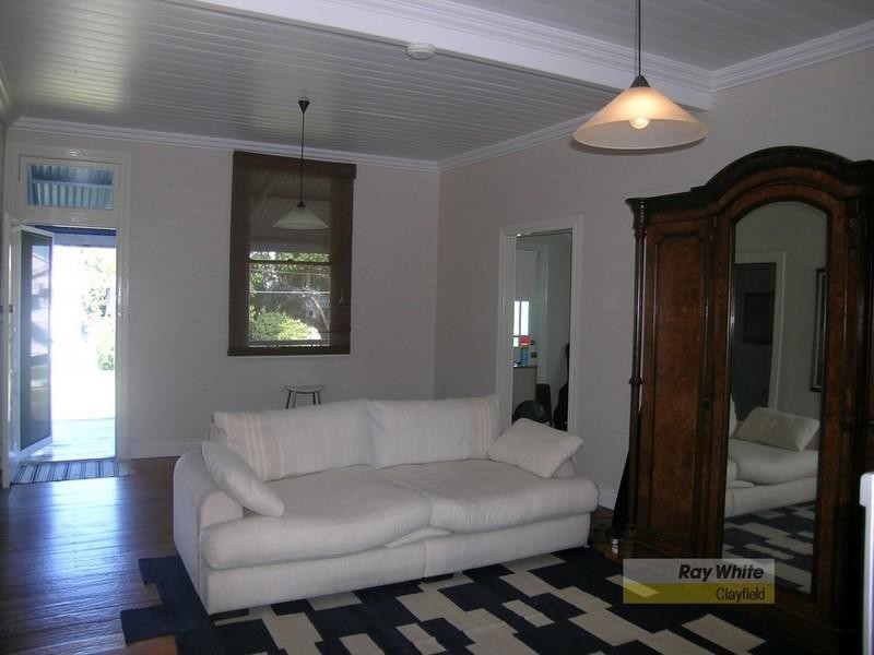 8 Rawson Street, Wooloowin QLD 4030