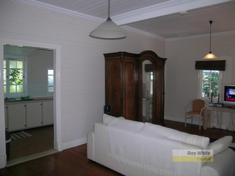 8 Rawson Street, Wooloowin QLD 4030