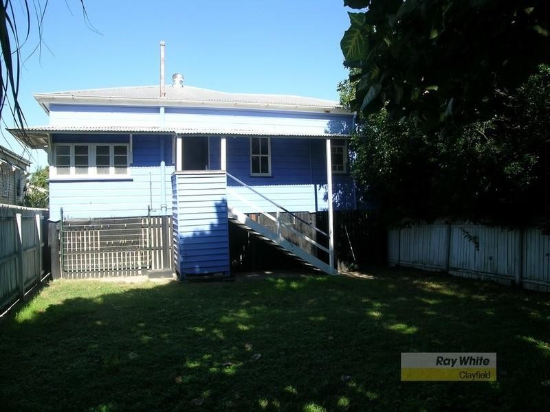 8 Rawson Street, Wooloowin QLD 4030