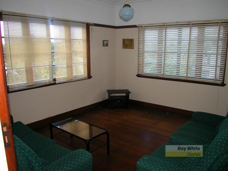 240 Shaw Road, Wavell Heights QLD 4012