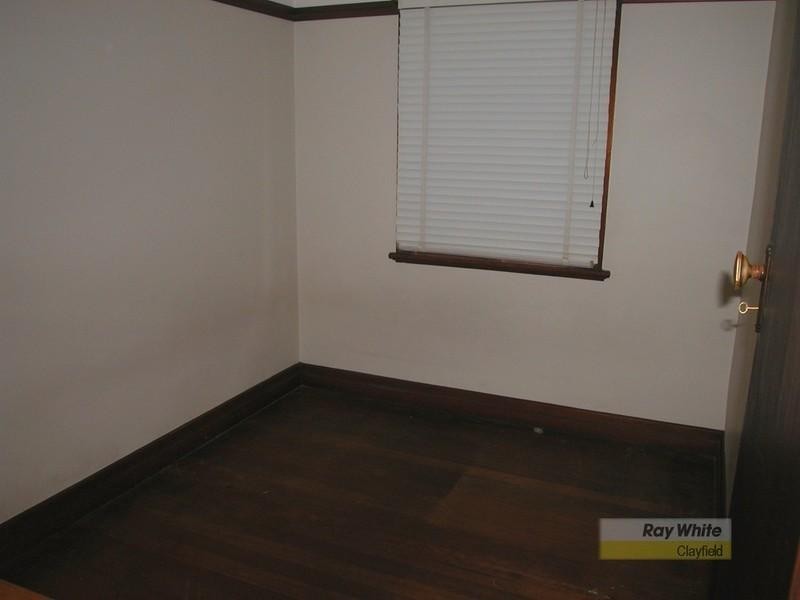 240 Shaw Road, Wavell Heights QLD 4012