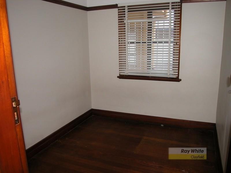 240 Shaw Road, Wavell Heights QLD 4012