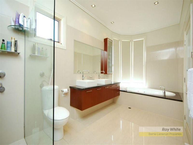 43 Queens Road, Hamilton QLD 4007