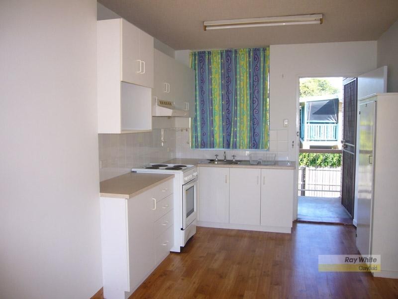 2/2 Franz Road, Clayfield QLD 4011