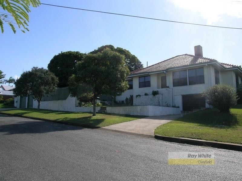 1 Highlands Street, Wavell Heights QLD 4012