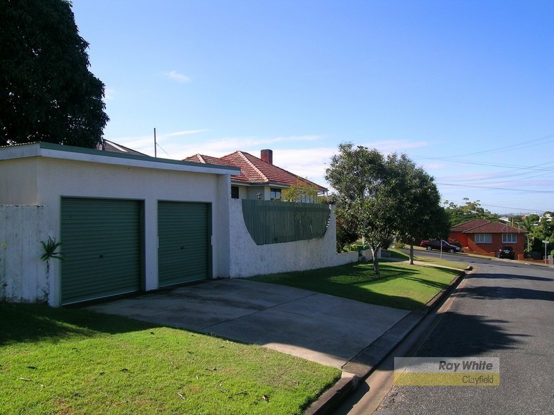 1 Highlands Street, Wavell Heights QLD 4012