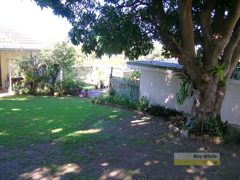 1 Highlands Street, Wavell Heights QLD 4012