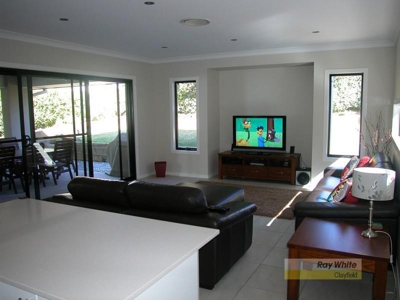 4 Sunny Avenue, Wavell Heights QLD 4012