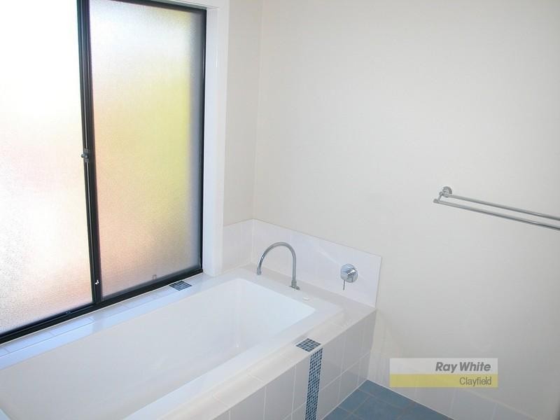 4 Sunny Avenue, Wavell Heights QLD 4012