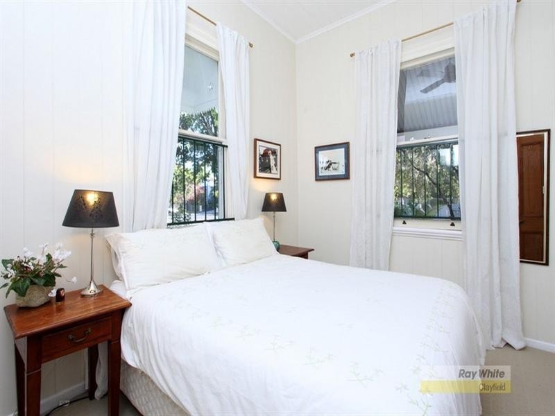 33 McLennan Street, Albion QLD 4010