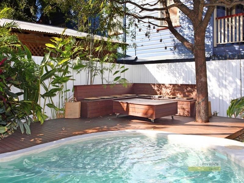 33 McLennan Street, Albion QLD 4010